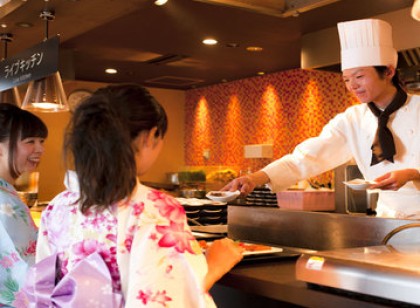 大江戸温泉物語のレストランで調理の仕事。人が好き、料理が好き、そんな方は向いています♪