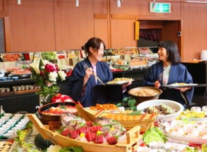 大江戸温泉物語グループのレストランで調理補助の仕事。未経験から活躍することが可能です！