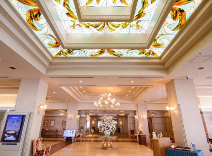 【調理師】ハーブ園、アクティビティ、スキー場とオールシーズン楽しめるリゾートホテルでの正社員の募集です。