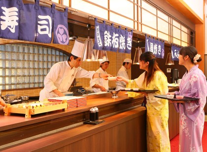 【大江戸温泉物語】ホテルのレストランスタッフ求人!未経験者から可能。社有寮有りの求人♪