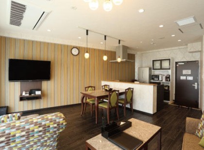 通い限定【ポイントバケーション近江びわ湖】フロントスタッフの募集です(*’▽’)!高時給1,500円のお仕事💰✨