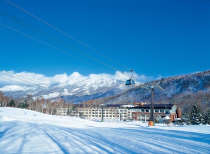 職場環境◎志賀高原プリンスホテルで調理補助のお仕事【紹介契約案件・直雇用】リフト券無料&高時給👑友人同士で応募OK!